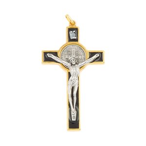 Croix Saint Benoît, fini doré et émail noir, 7,6 cm